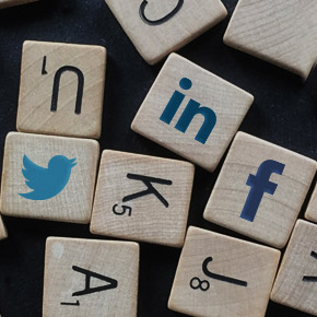 La grammaire des réseaux sociaux : comment écrire sur Twitter, Facebook, LinkedIn ?